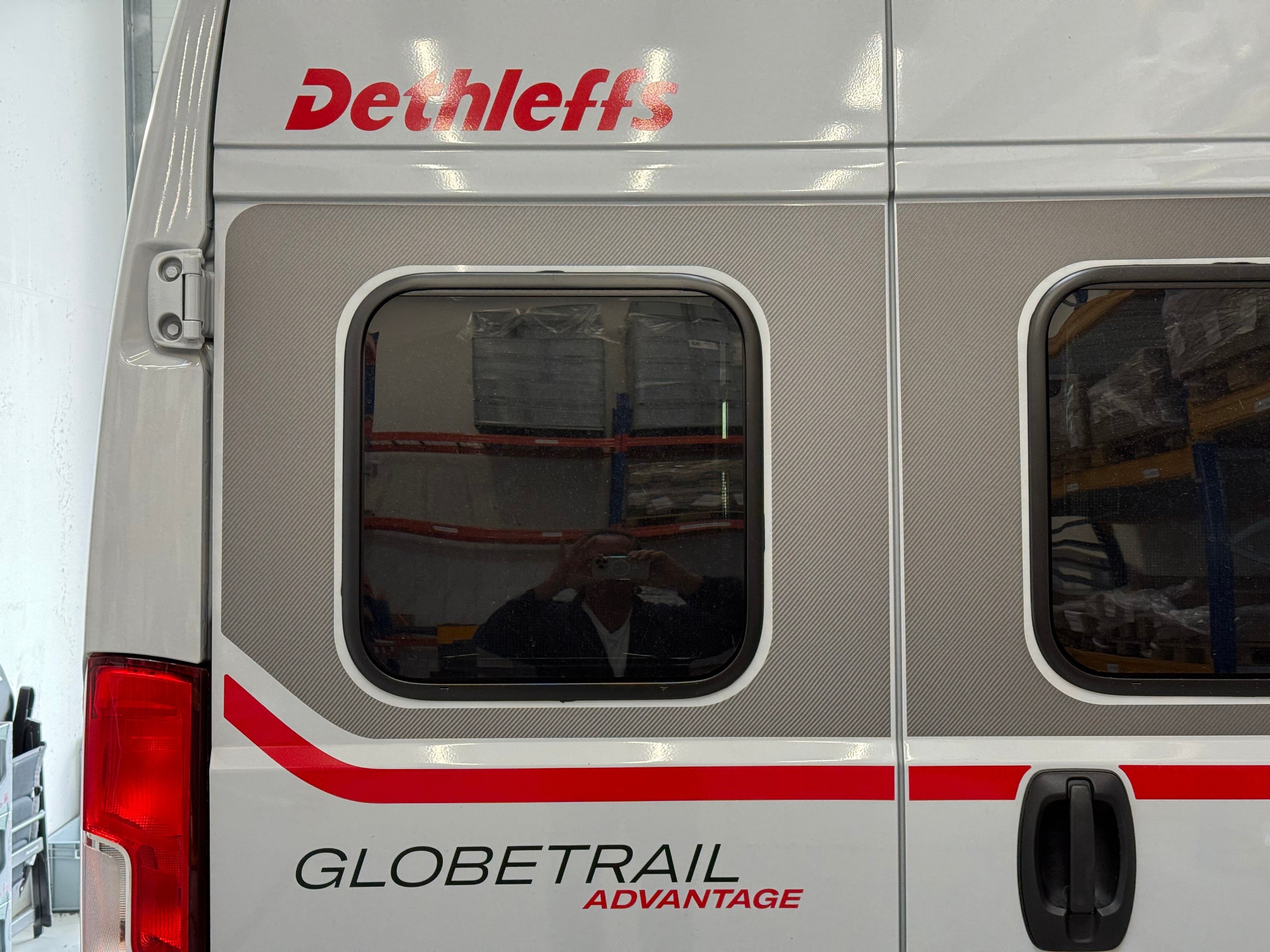 Estrazione posteriore a 2 piani Dethleffs Globetrail Advantage