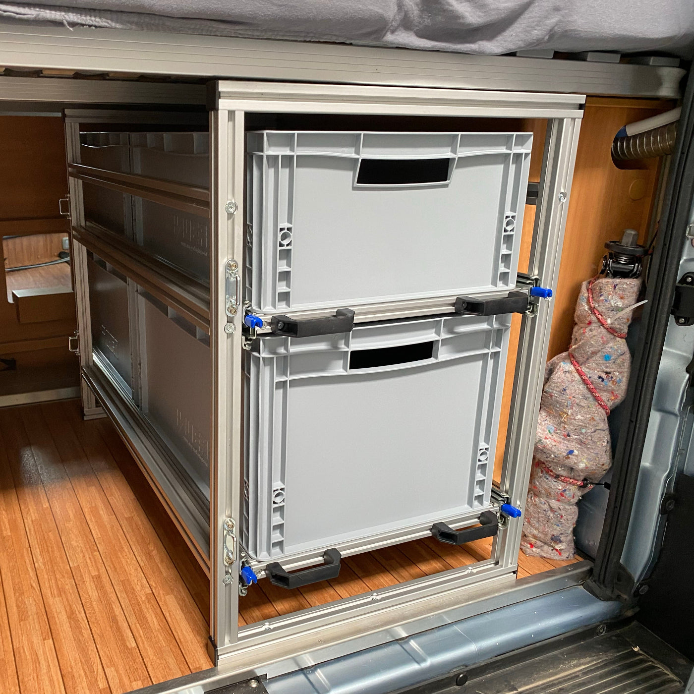 Eurobox-optimierter Stauraum im Pössl 2WIN Plus