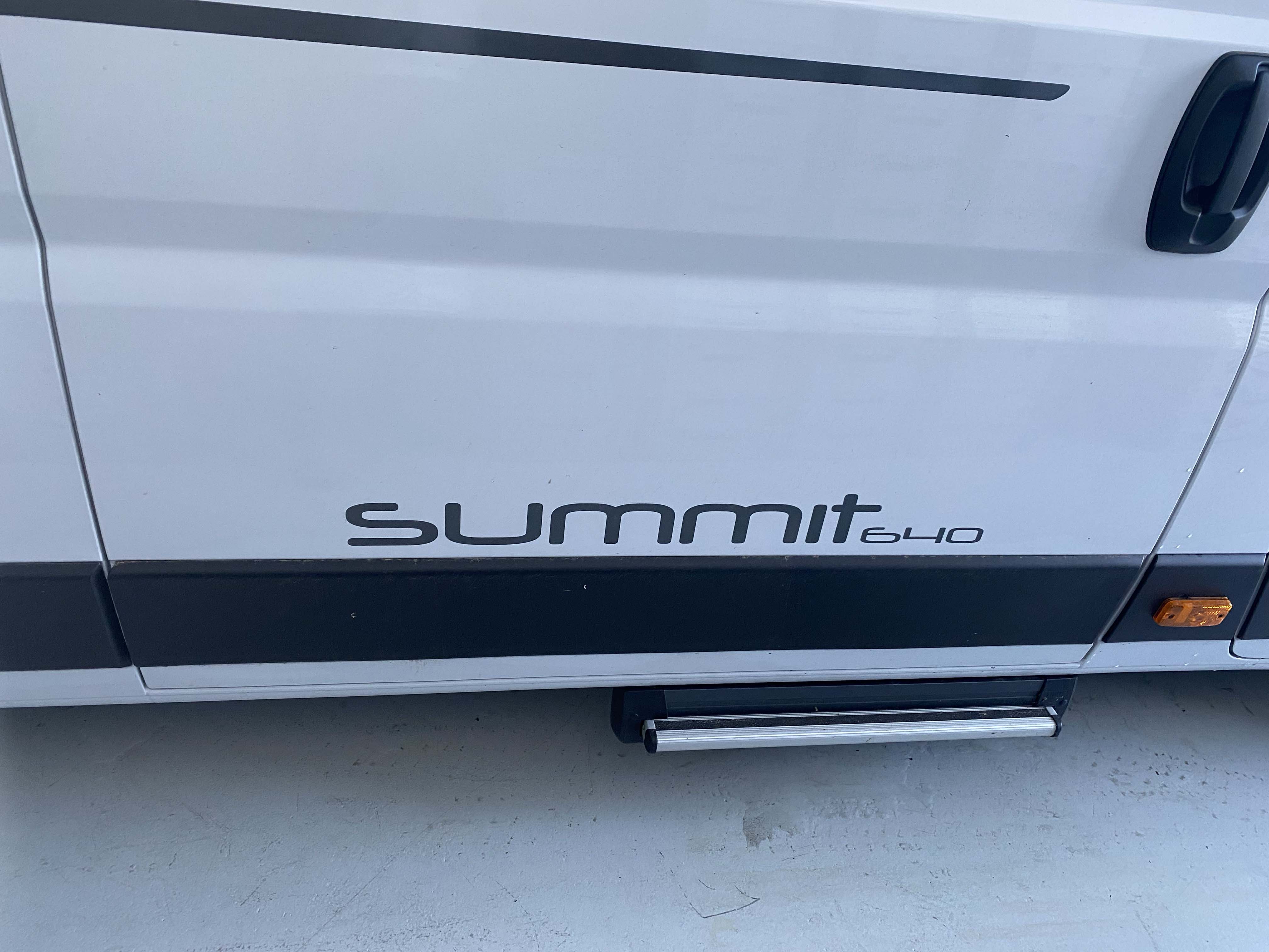 Rear pull-out 2 tiers Pössl Summit 640